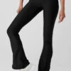 Airlift High-Waist Game Changer Legging - Black 2 Airlift High-Waist Game Changer Legging - Black -Alo Fashion Store W51248R 01 b1 s1 a1 1 m54