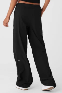 Megastar Cargo Pant - Black 8 Megastar Cargo Pant - Black -Alo Fashion Store W51315R 01 b1 s1 a2 1 m18