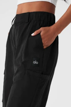 High-Waist Break Line Jogger - Black 14 High-Waist Break Line Jogger - Black -Alo Fashion Store W51319R 01 b1 s1 a4 1 m18
