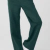 Road Trip Trouser - Midnight Green -Alo Fashion Store W51342R 04570 b1 s1 a1 1 m18