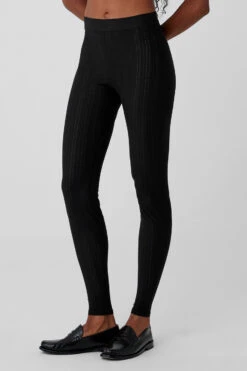 High-Waist Euphoria Legging - Black 8 High-Waist Euphoria Legging - Black -Alo Fashion Store W51349R 01 b1 s1 a2 1 m76