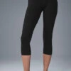 High-Waist Airbrush Capri - Black 1 High-Waist Airbrush Capri - Black -Alo Fashion Store W5475R 01 b1 s1 a1 1 m54