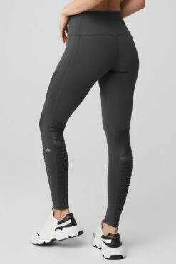 High-Waist Moto Legging - Anthracite/Anthracite Glossy -Alo Fashion Store W5494R 02224 b1 s1 a3 1 m82
