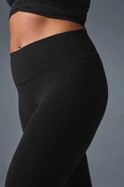 7/8 High-Waist Airbrush Legging - Black 16 7/8 High-Waist Airbrush Legging - Black -Alo Fashion Store W5604R 01 b1 s1 a3 1 m182