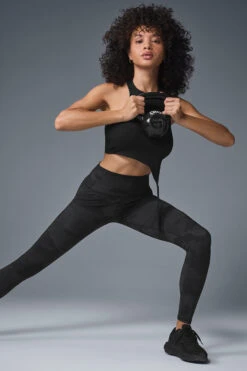 High-Waist Camo Vapor Legging - Black Camouflage 11 High-Waist Camo Vapor Legging - Black Camouflage -Alo Fashion Store W5635R 02539 b1 s1 a5 1 m206