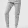 Muse Sweatpant - Athletic Heather Grey 2 Muse Sweatpant - Athletic Heather Grey -Alo Fashion Store W5784R 02910 b1 s1 a1 1 m54 6cb0aa02 114e 4726 ab50 43f7d64ec04e