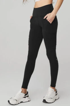 High-Waist Cargo Legging - Black -Alo Fashion Store W5874R 01 b1 s1 a2 1 m90