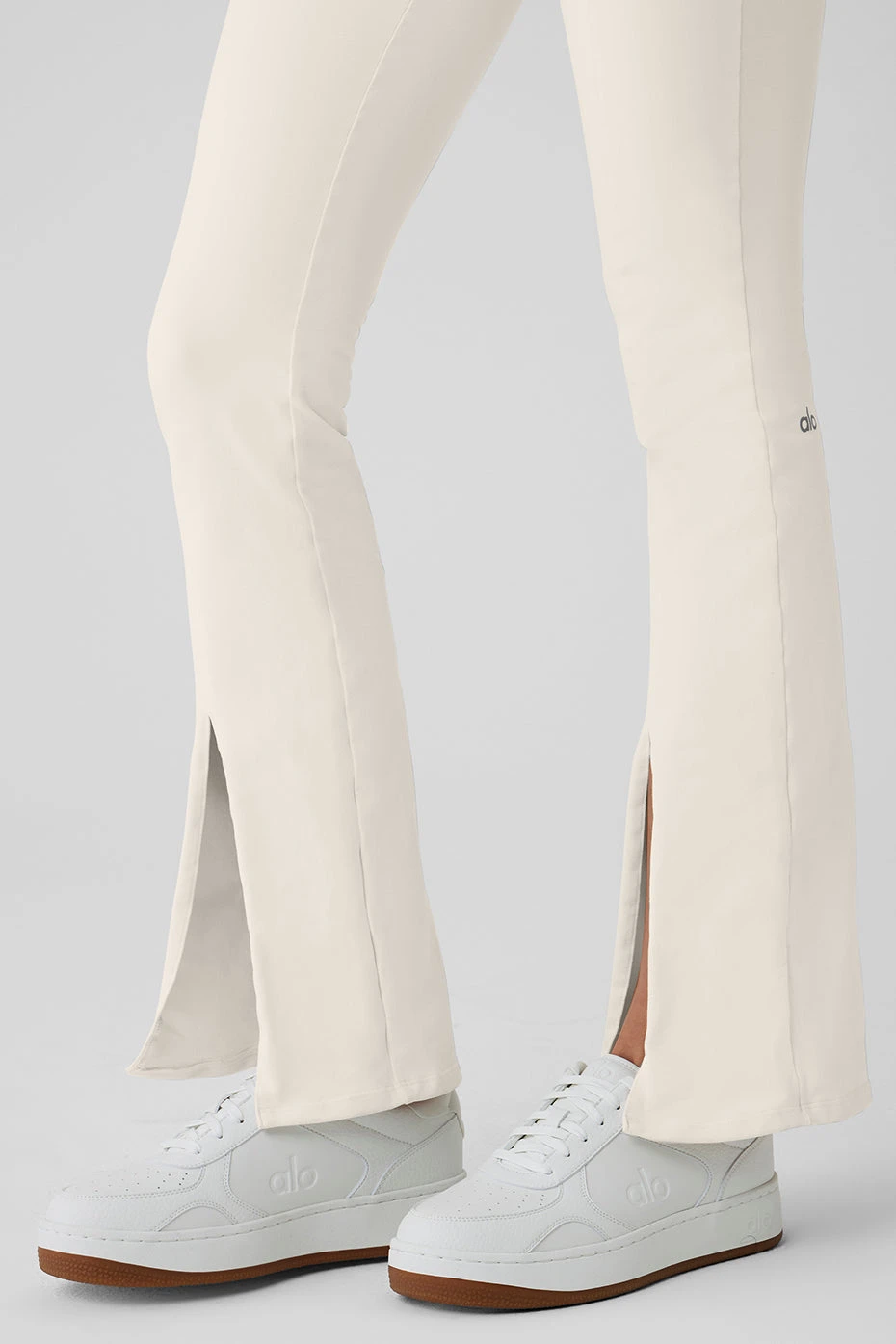 Airbrush High-Waist Flutter Legging - Ivory 6 Airbrush High-Waist Flutter Legging - Ivory - Image 4