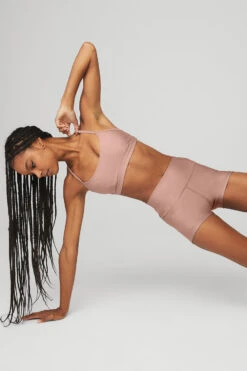 3" High-Waist Airlift Short - Smoky Quartz 9 3" High-Waist Airlift Short - Smoky Quartz -Alo Fashion Store W6363R 02512 b1 s1 a4 1 m76