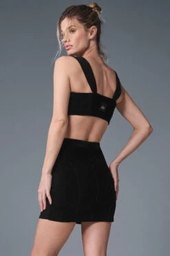 Micro Corduroy Winter Break Mini Skirt - Black 11 Micro Corduroy Winter Break Mini Skirt - Black -Alo Fashion Store W6391R 01 b1 s1 a1 2 m91