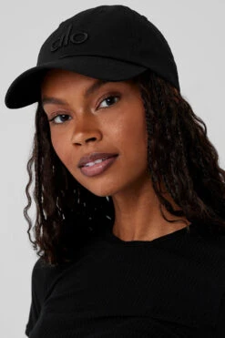 Off-Duty Cap - Black/Black 11 Off-Duty Cap - Black/Black -Alo Fashion Store W7112R 0101 b1 s1 a2 1 m76