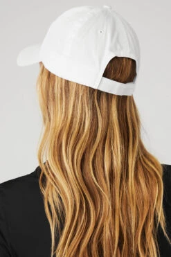 Off-Duty Cap - Bright White/White -Alo Fashion Store W7112R 04448 b1 a3 m89