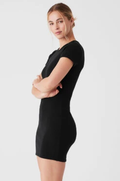 Goddess Ribbed Short Sleeve Dress - Black 9 Goddess Ribbed Short Sleeve Dress - Black -Alo Fashion Store W8201R 01 b1 s1 a3 1 m89